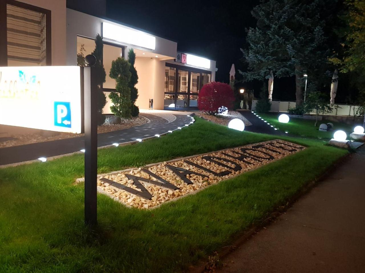 Waldhotel Sindelfingen Am Eichholz Dış mekan fotoğraf