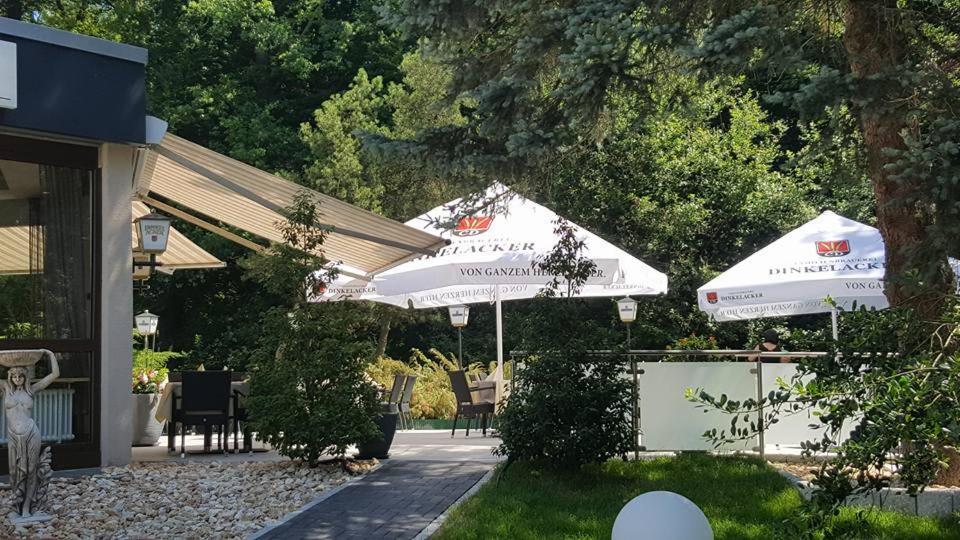 Waldhotel Sindelfingen Am Eichholz Dış mekan fotoğraf