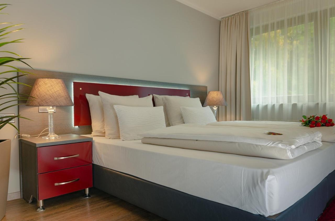 Waldhotel Sindelfingen Am Eichholz Dış mekan fotoğraf