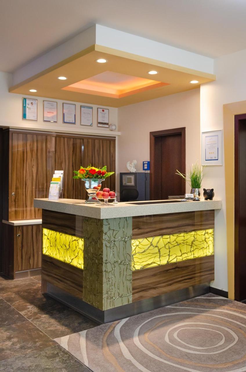Waldhotel Sindelfingen Am Eichholz Dış mekan fotoğraf