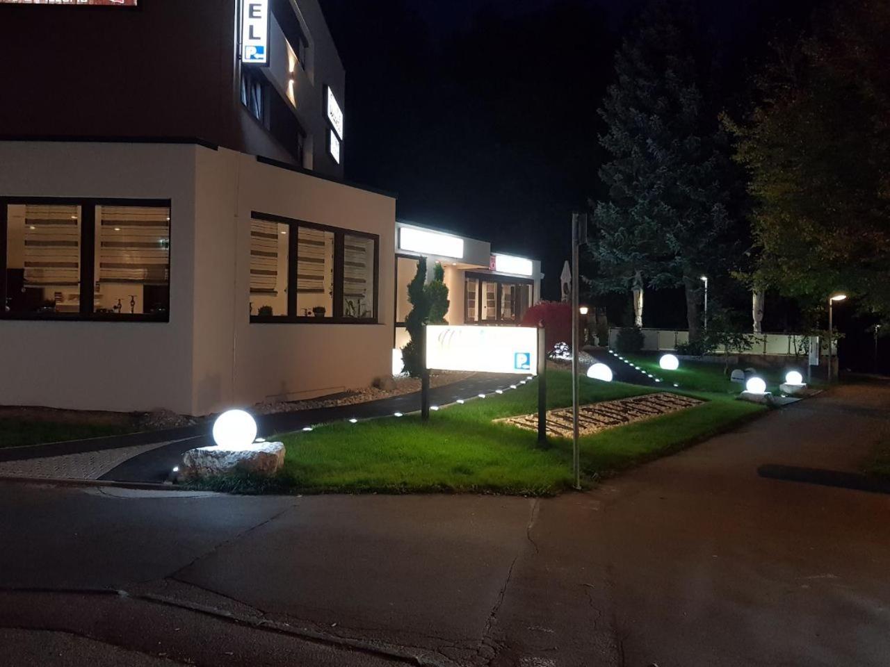 Waldhotel Sindelfingen Am Eichholz Dış mekan fotoğraf