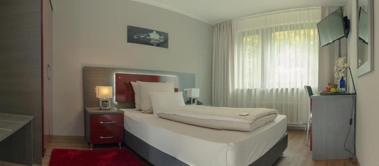Waldhotel Sindelfingen Am Eichholz Dış mekan fotoğraf