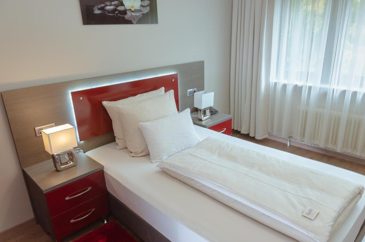 Waldhotel Sindelfingen Am Eichholz Dış mekan fotoğraf