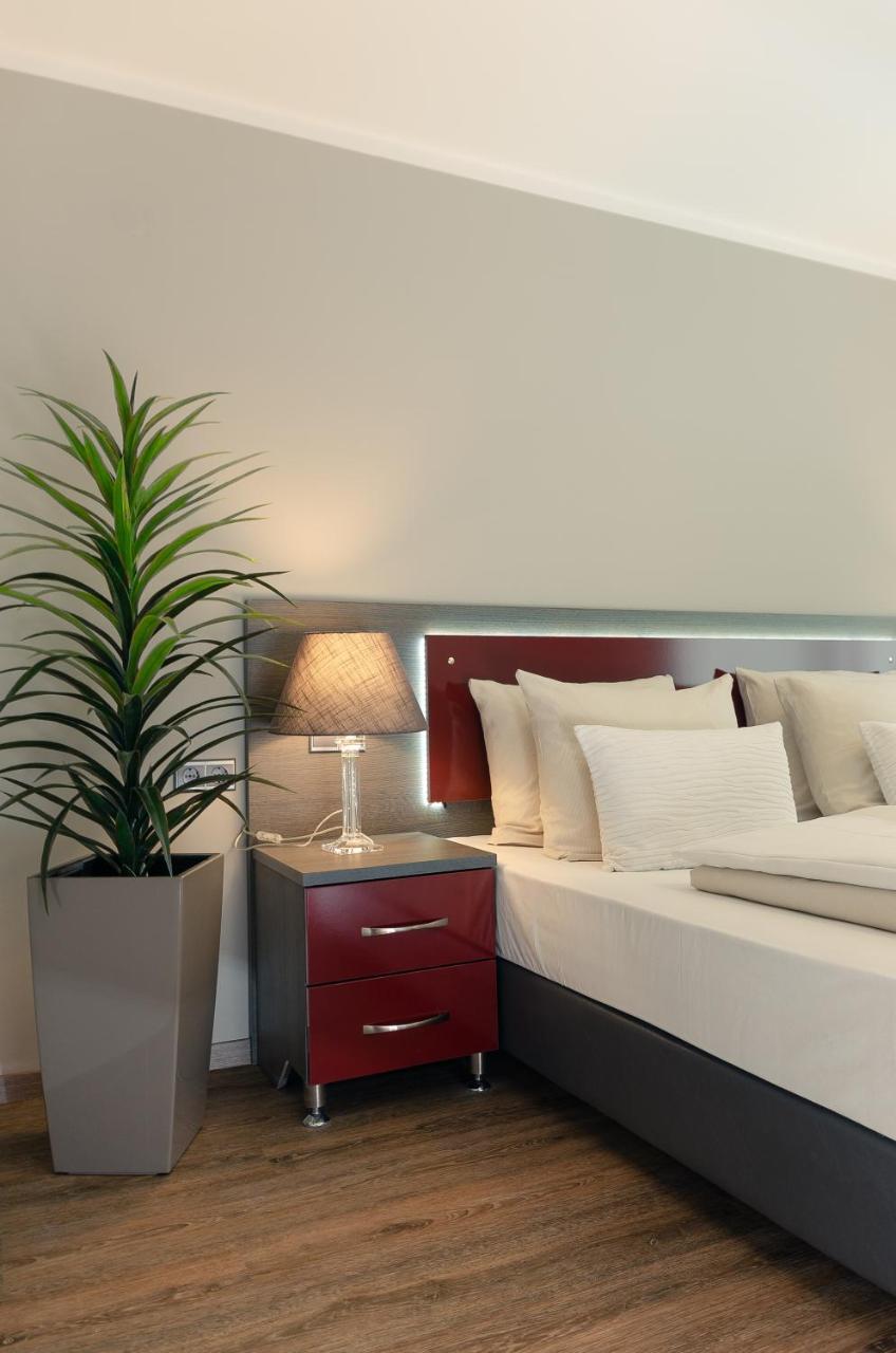 Waldhotel Sindelfingen Am Eichholz Dış mekan fotoğraf